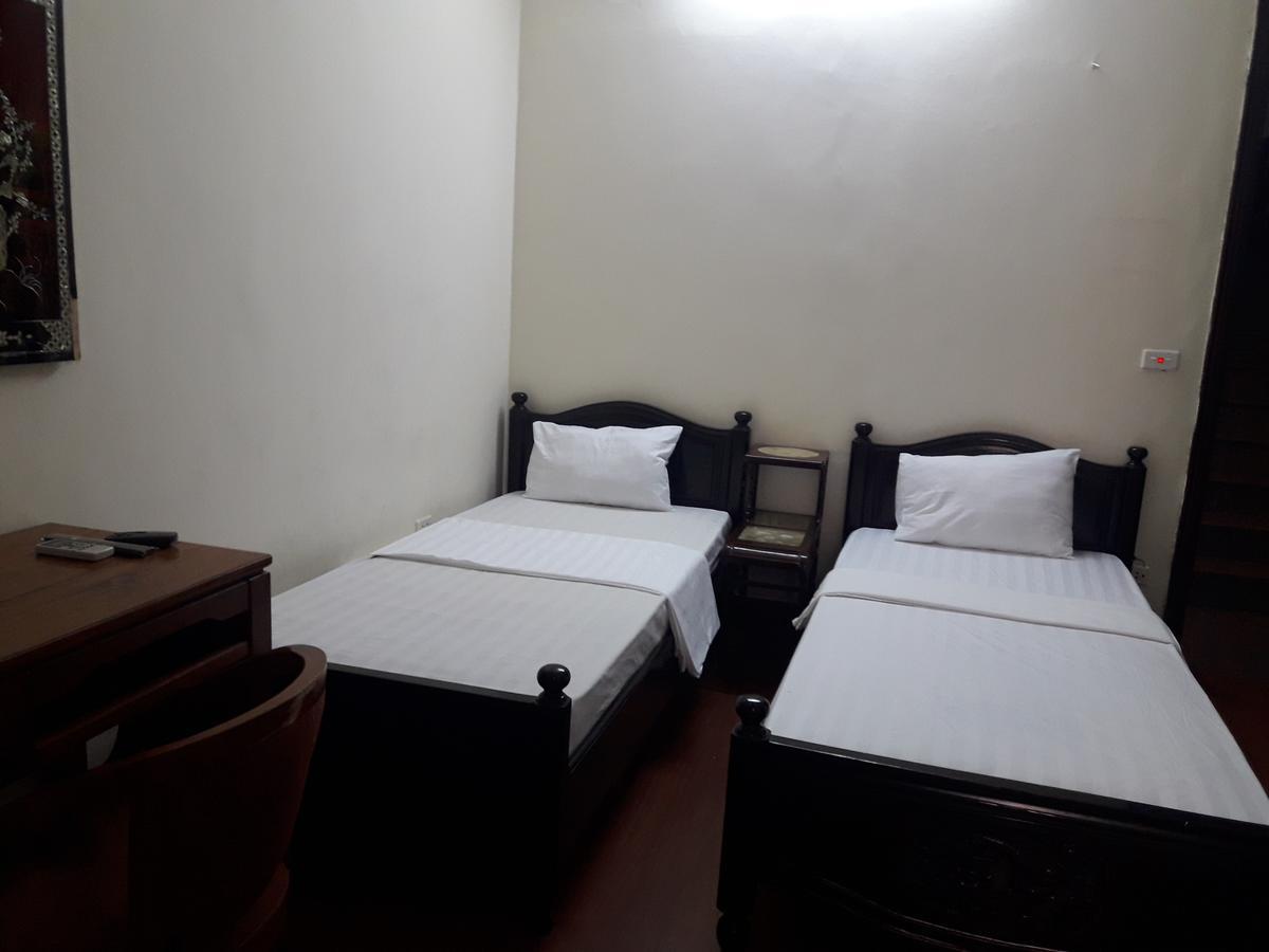 Hanoi Golden Moon Guest House & Travel Exterior photo